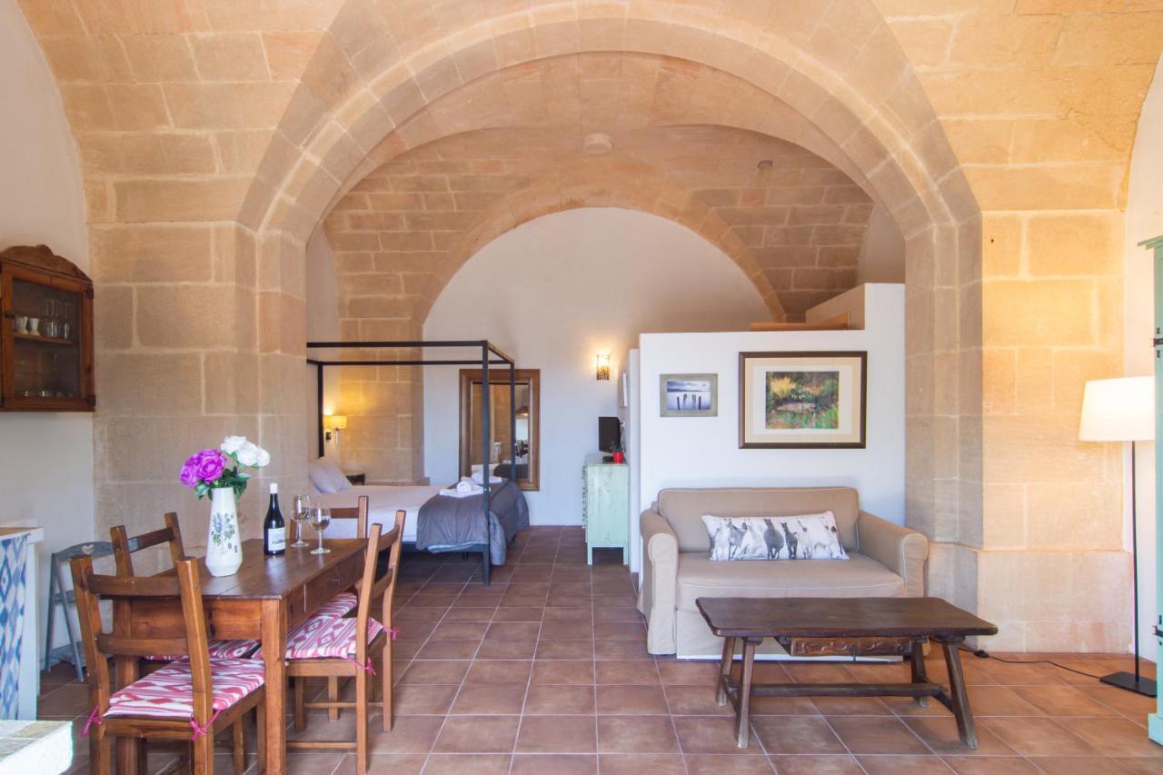 Finca Agroturismo Es Pujol Santanyi Exterior photo